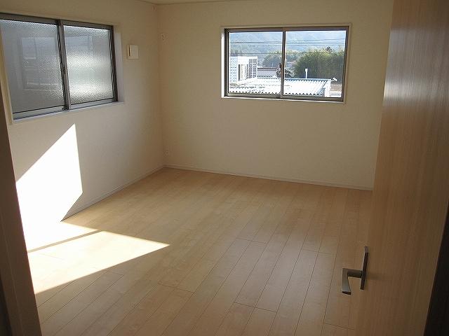 Toilet. Indoor (12 May 2013) Shooting