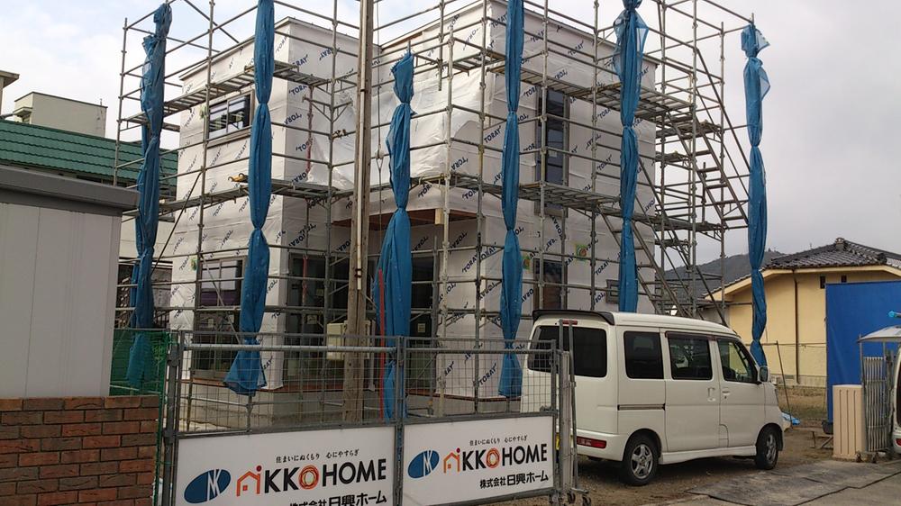 Local appearance photo. Local (12 May 2013) towards the completion of the shooting early February, It is under construction. 