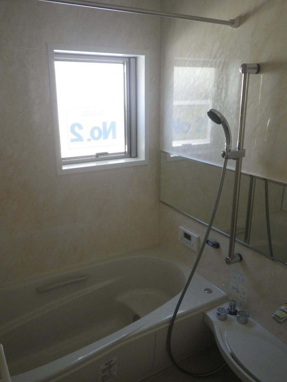 Bathroom. Indoor (10 May 2013) Shooting