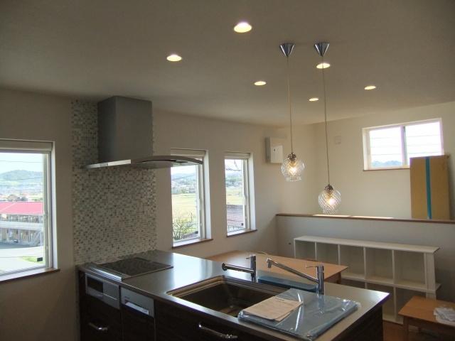 Same specifications photos (Other introspection)