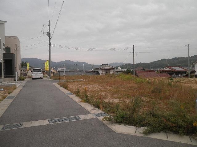 Local appearance photo. Local (10 May 2013) Shooting