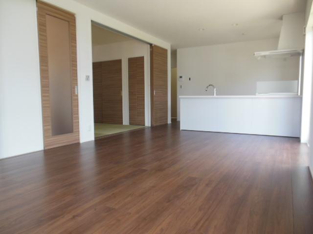 Living. Indoor (June 2013) Shooting