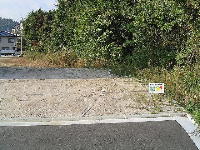 Local appearance photo. Local (11 May 2013) Shooting