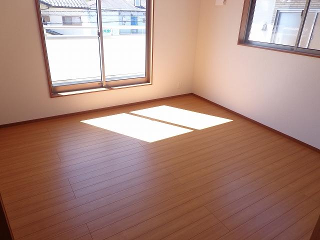 Non-living room. Indoor (10 May 2013) Shooting