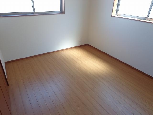 Non-living room. Indoor (10 May 2013) Shooting