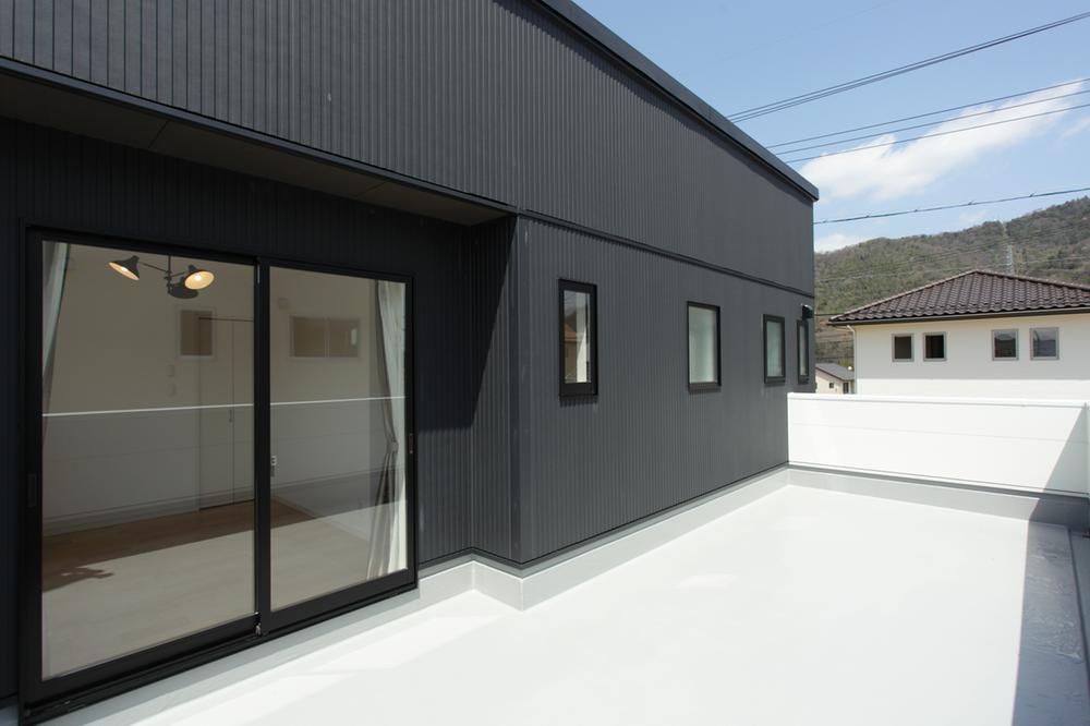 Balcony.  [22-11] balcony