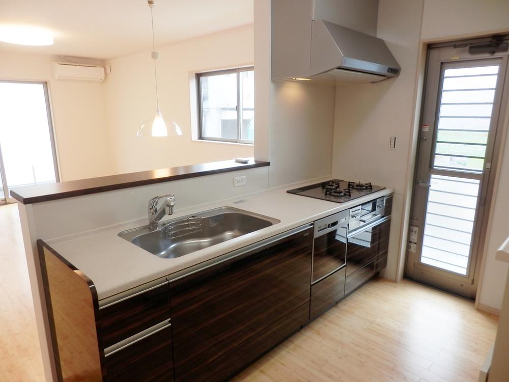 Kitchen. Room (August 2013) Shooting