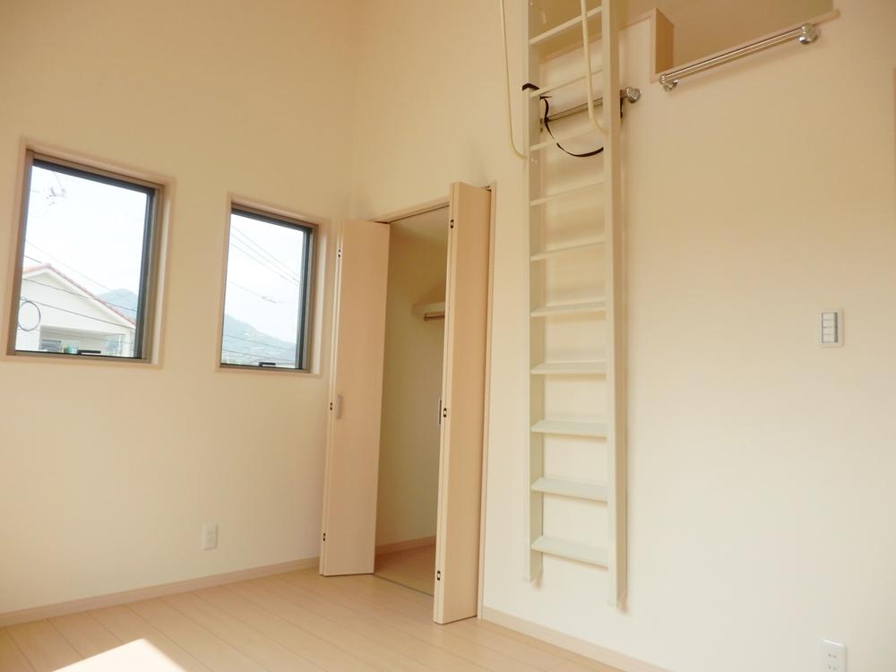 Non-living room. Room (August 2013) Shooting