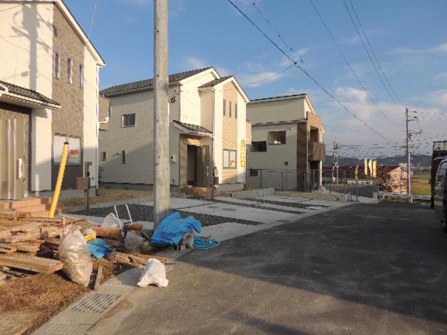 Local photos, including front road