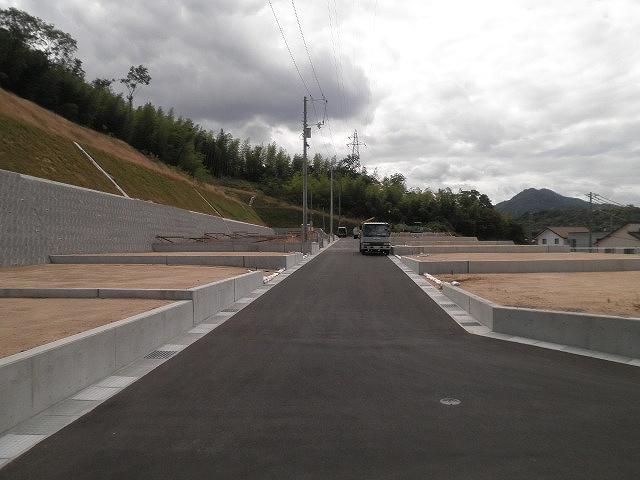 Local appearance photo. Local (11 May 2013) Shooting