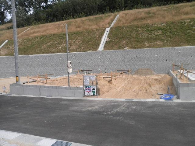 Local appearance photo. Local (11 May 2013) Shooting