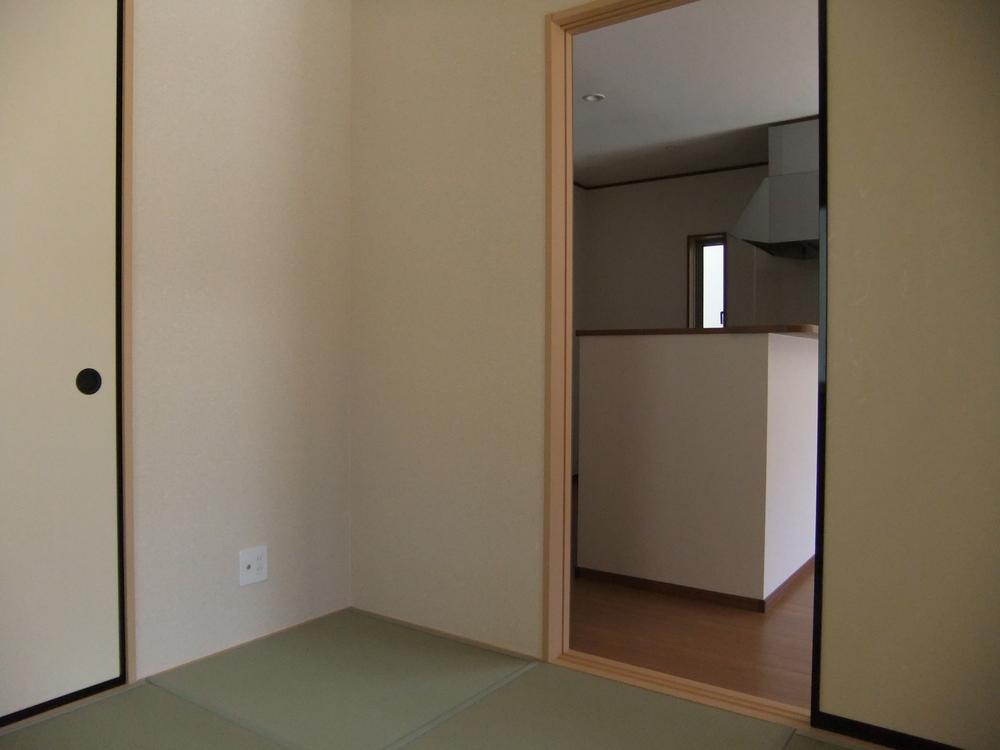 Non-living room. Indoor (10 May 2013) Shooting