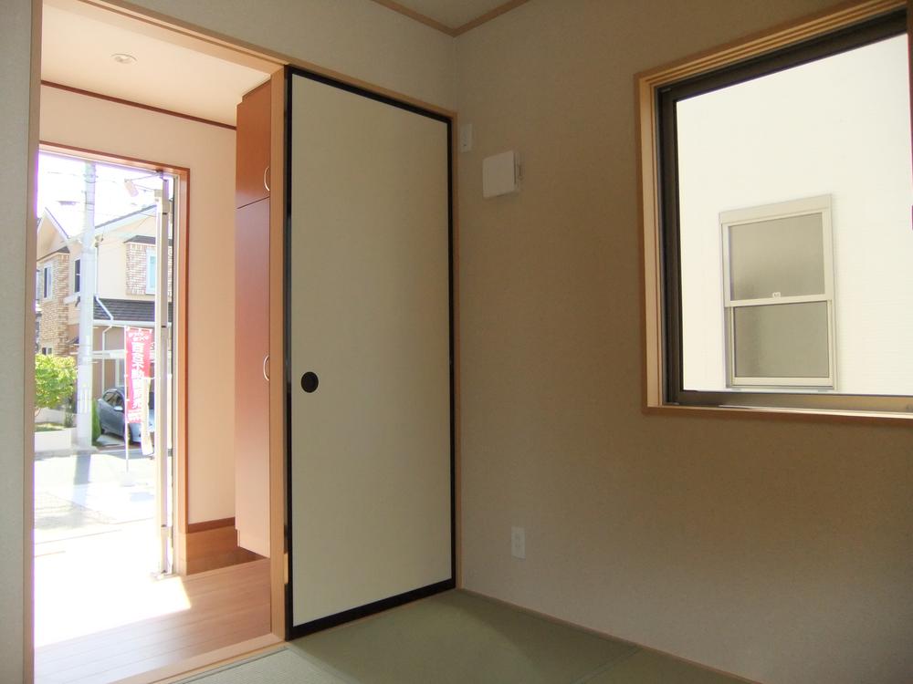 Non-living room. Indoor (10 May 2013) Shooting