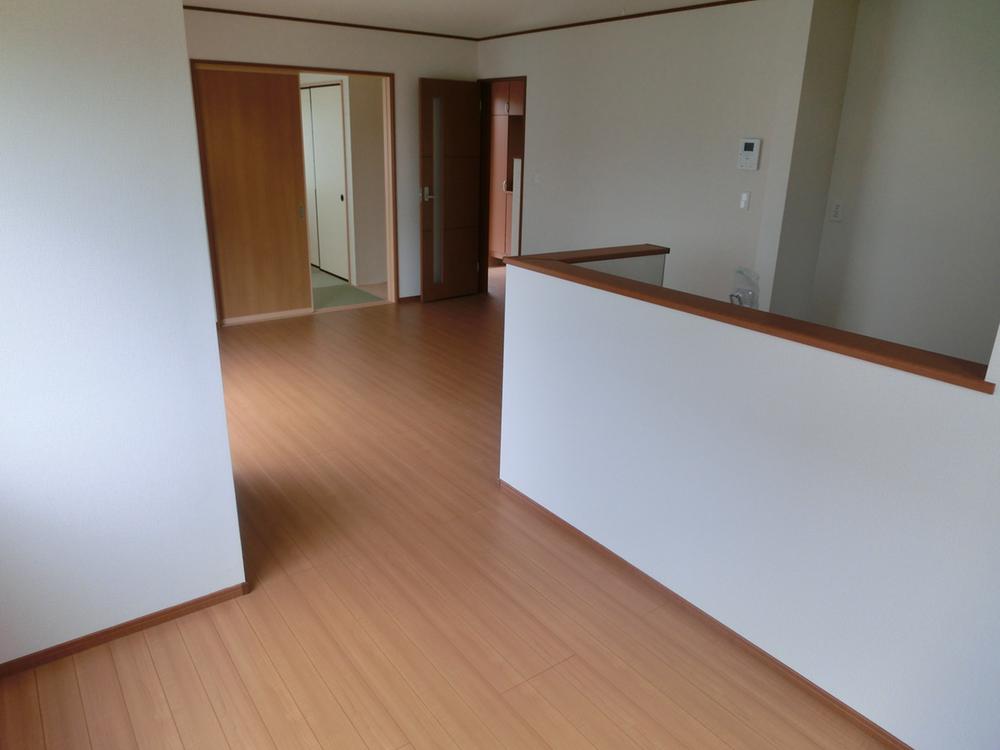 Living. (September 2013) Shooting