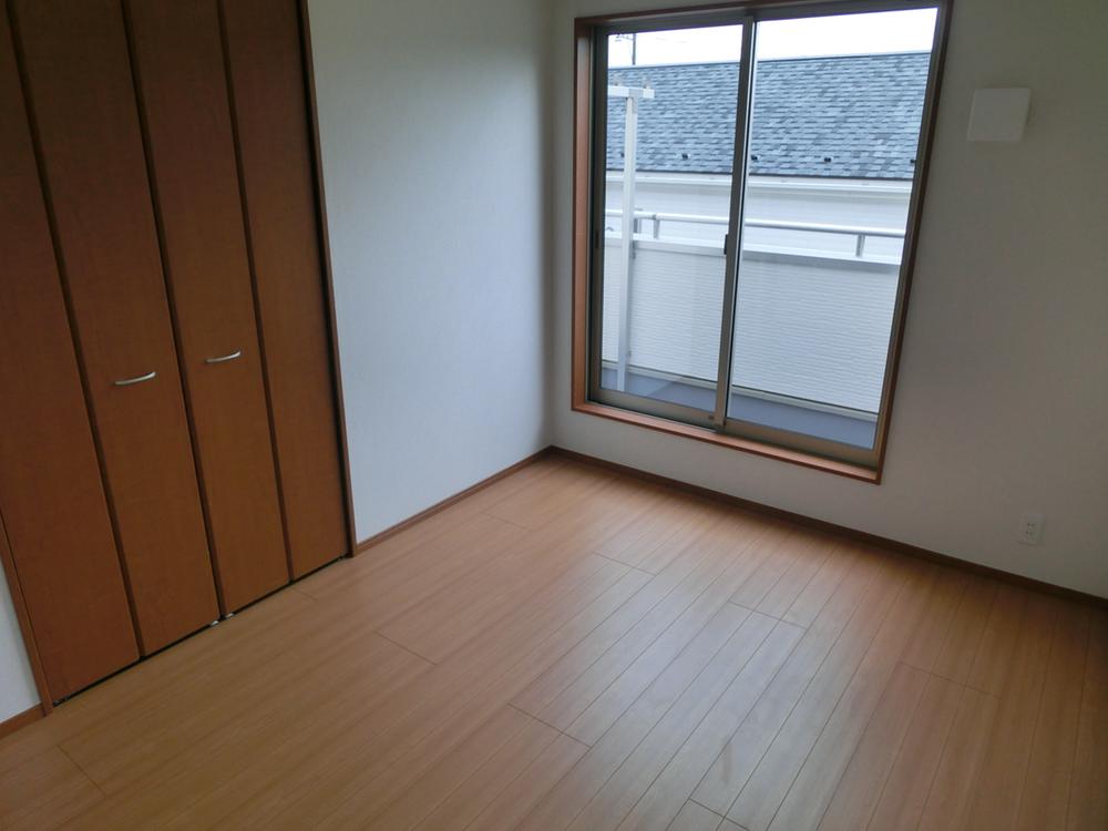 Non-living room. (September 2013) Shooting