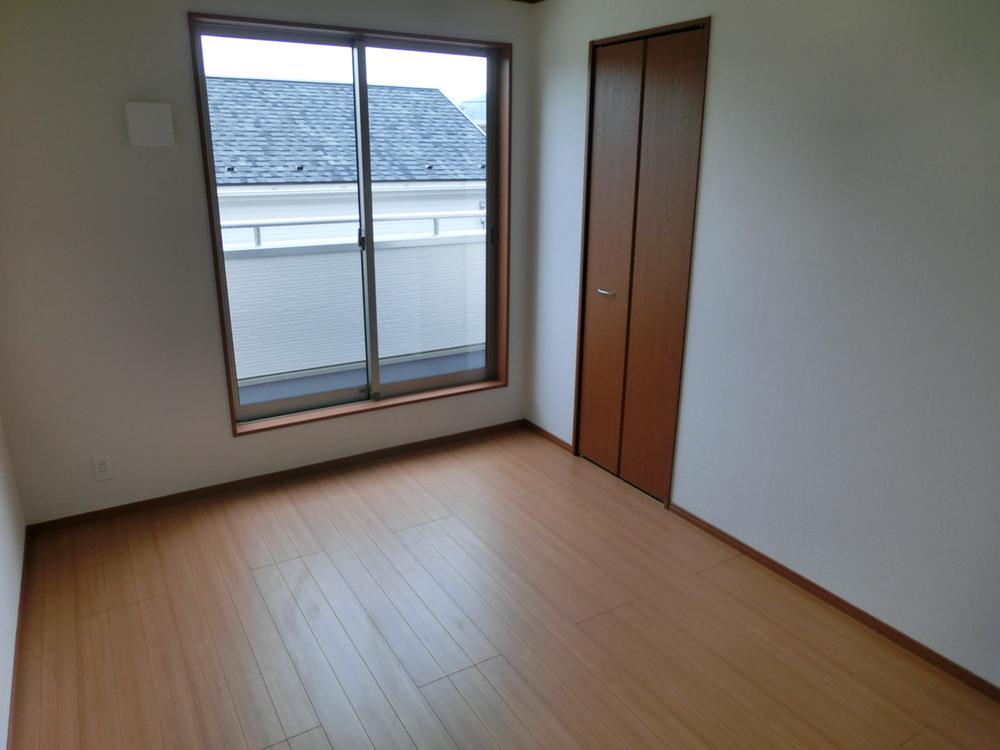 Non-living room. (September 2013) Shooting