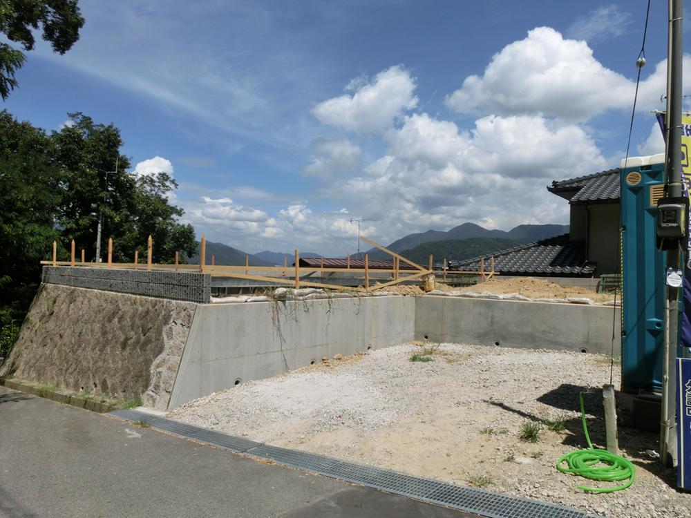 Local photos, including front road. Local (August 2013) Shooting