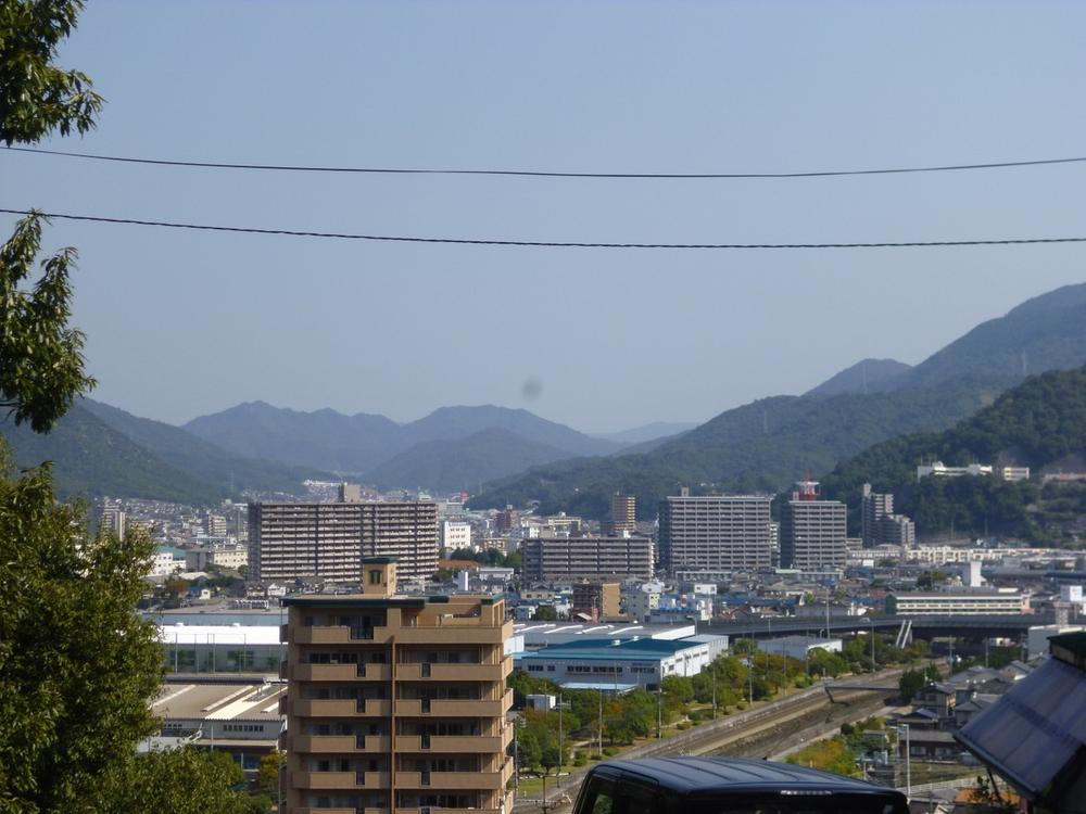 View photos from the dwelling unit. (October 2013) Shooting