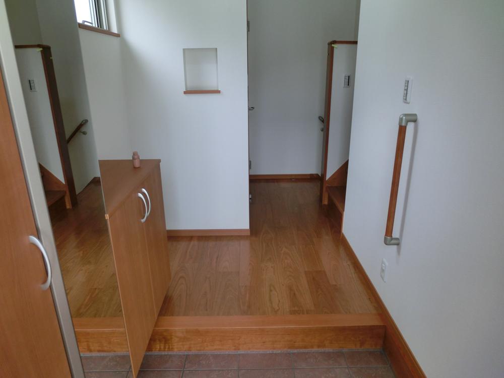 Entrance. (September 2013) Shooting