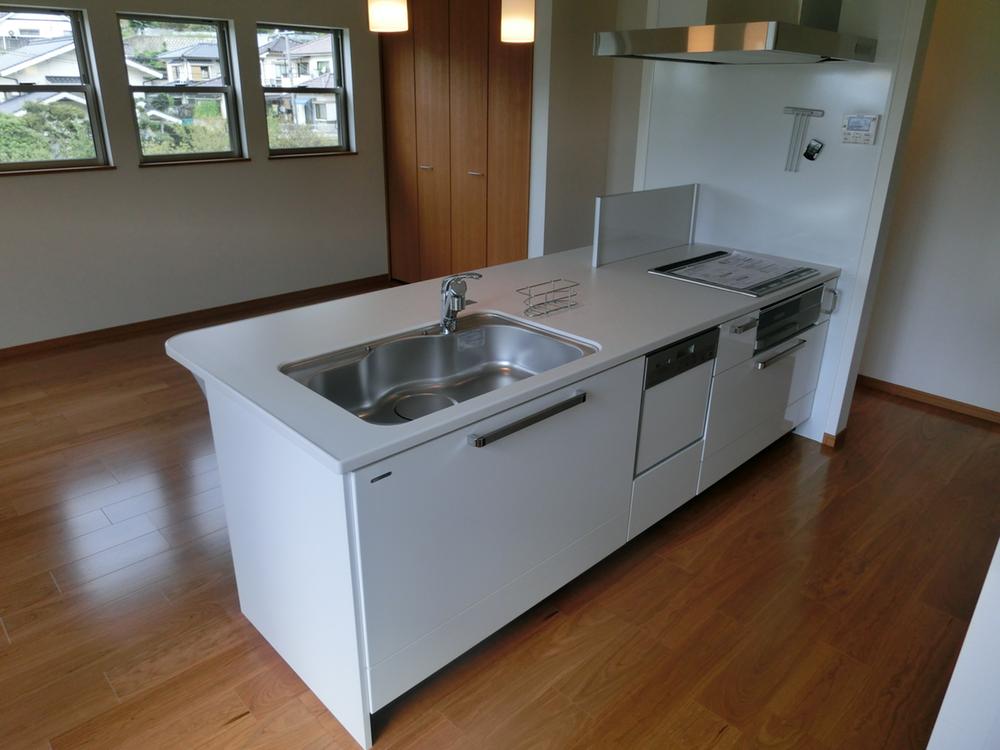 Kitchen. (September 2013) Shooting