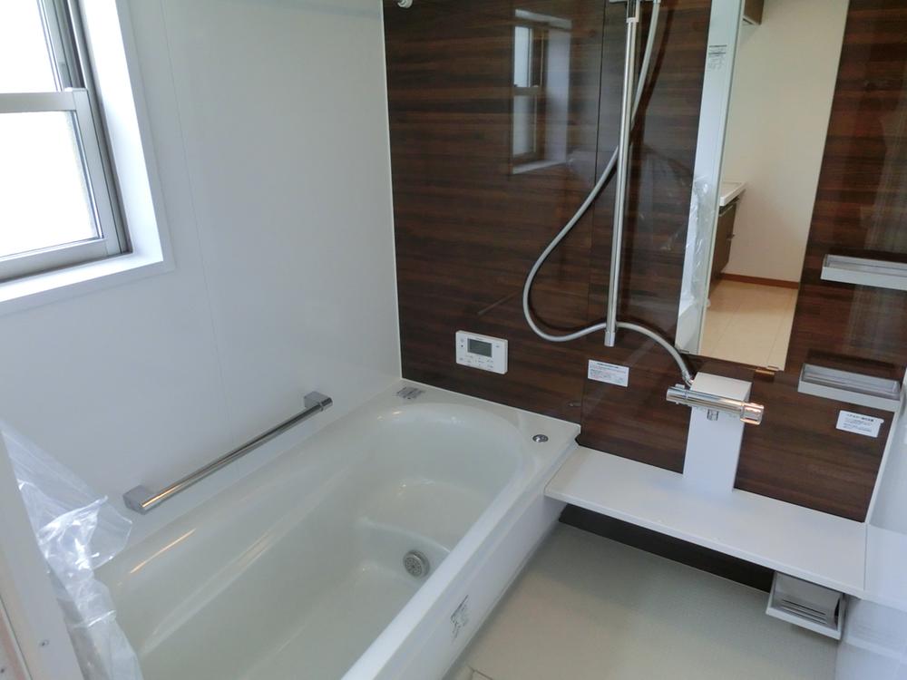 Bathroom. (September 2013) Shooting