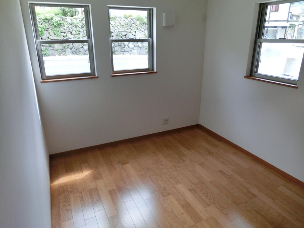 Non-living room. (September 2013) Shooting