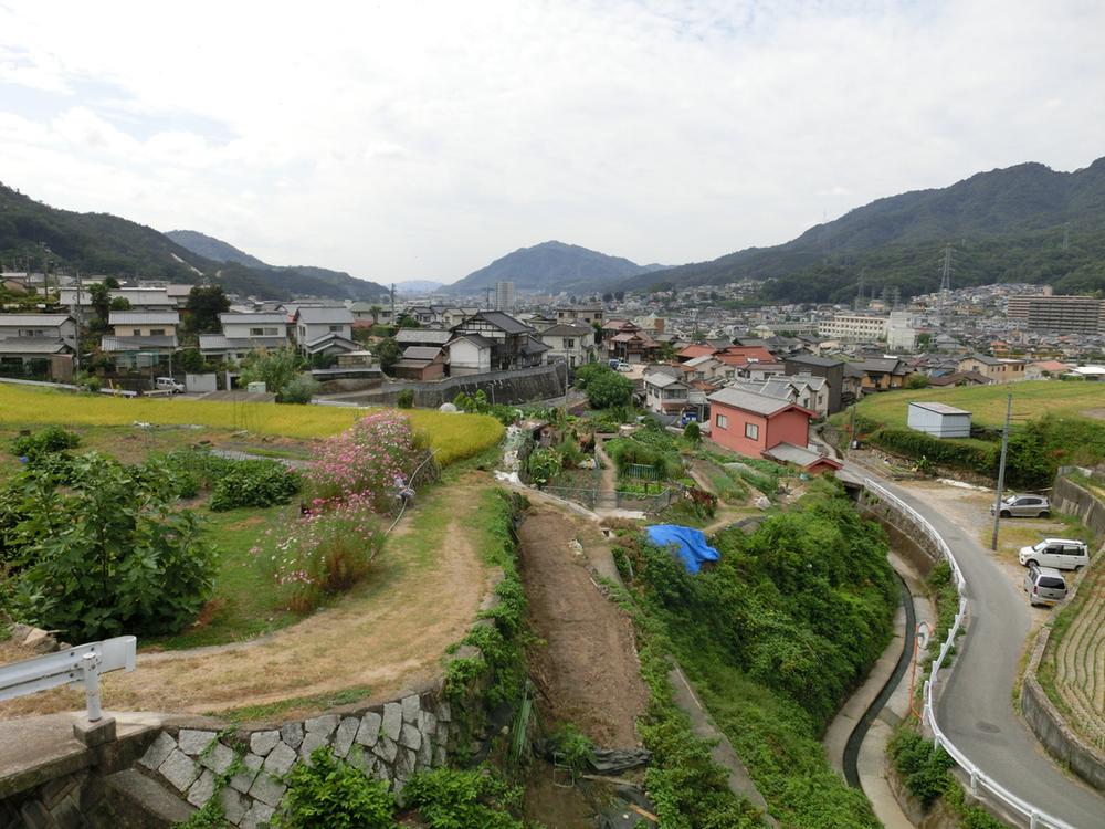 View photos from the dwelling unit. (September 2013) Shooting