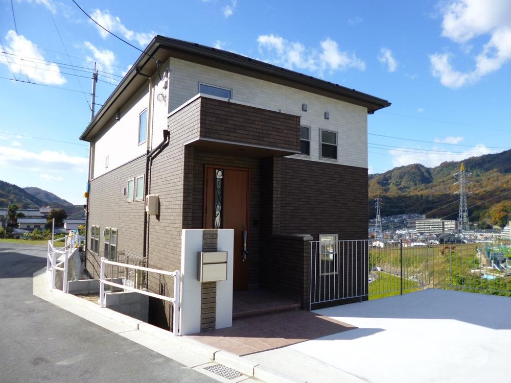 Local appearance photo. (October 2013) Shooting