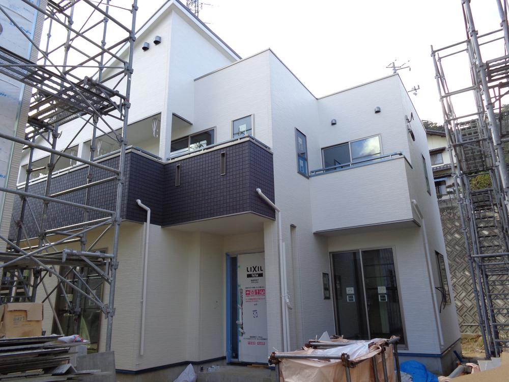 Local appearance photo. October