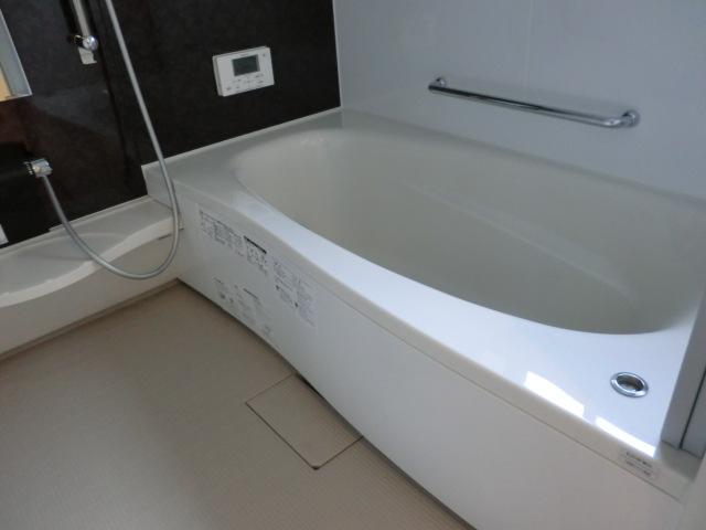 Bathroom. Indoor (June 2013) Shooting