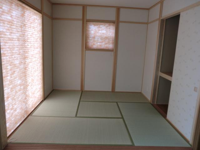 Other introspection. Indoor (June 2013) Shooting