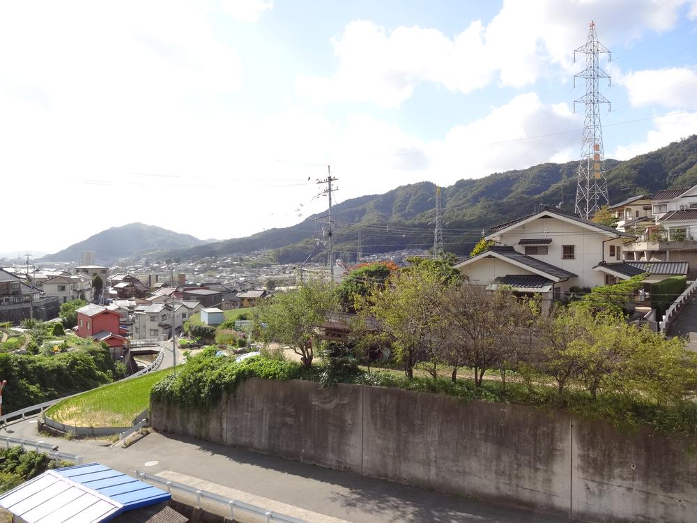 View photos from the dwelling unit. View from the site (October 2013) Shooting