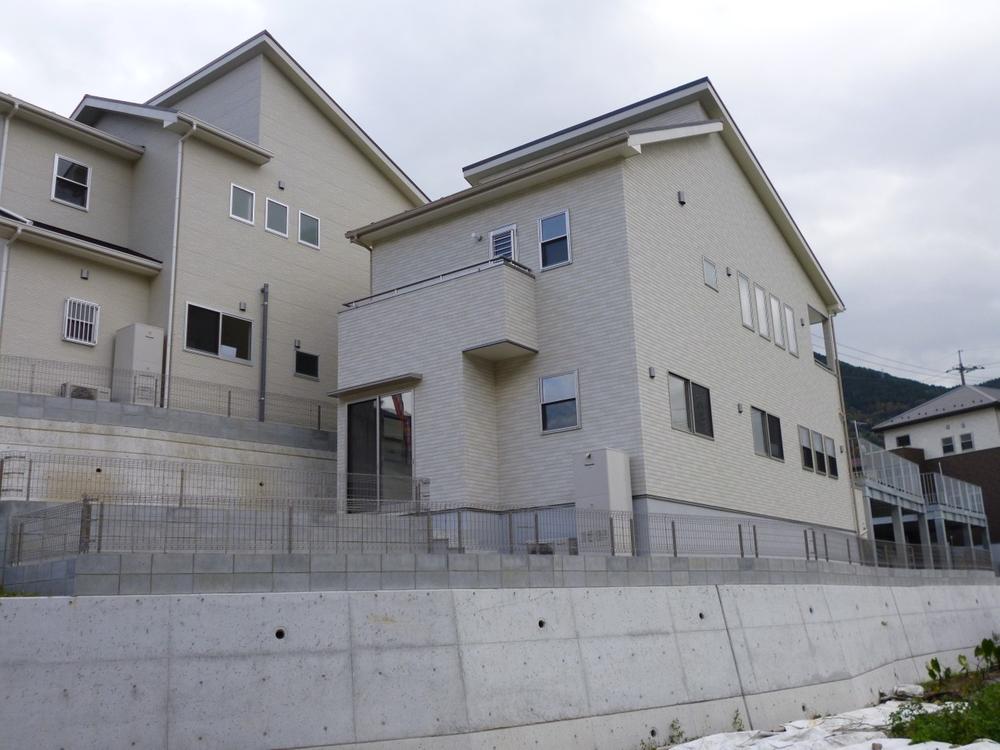 Local appearance photo. (November 2013) Shooting