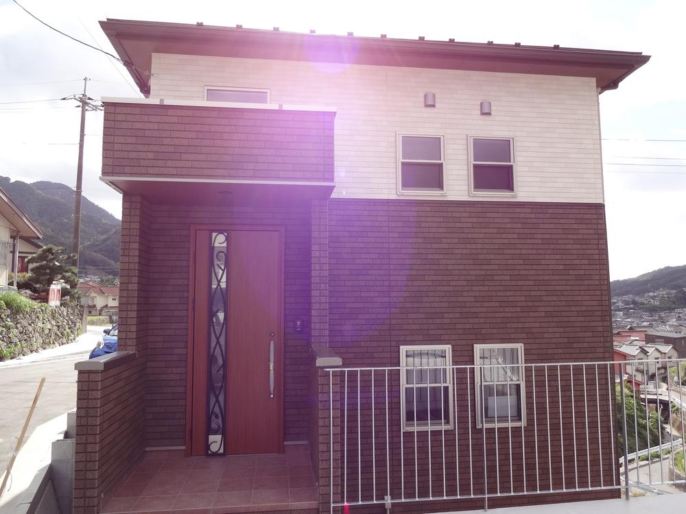 Local appearance photo. Local (10 May 2013) Shooting