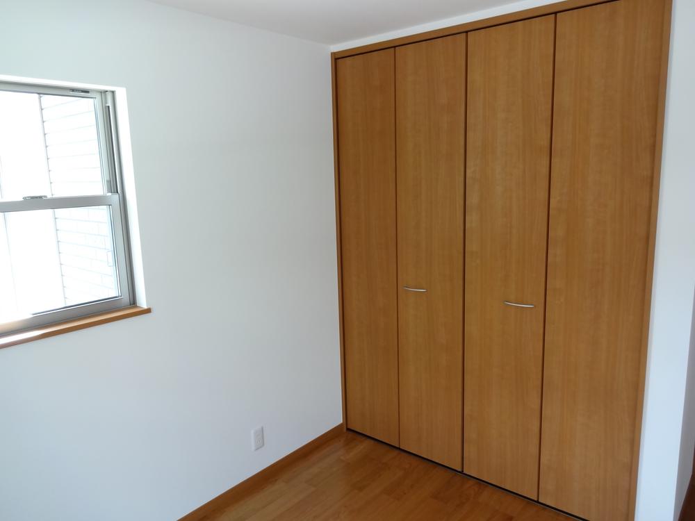 Non-living room. Indoor (10 May 2013) Shooting