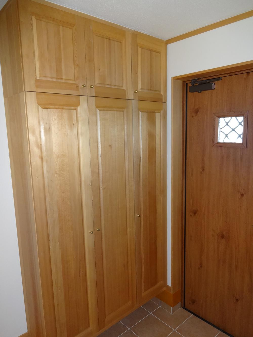 Entrance. Indoor (11 May 2013) Shooting