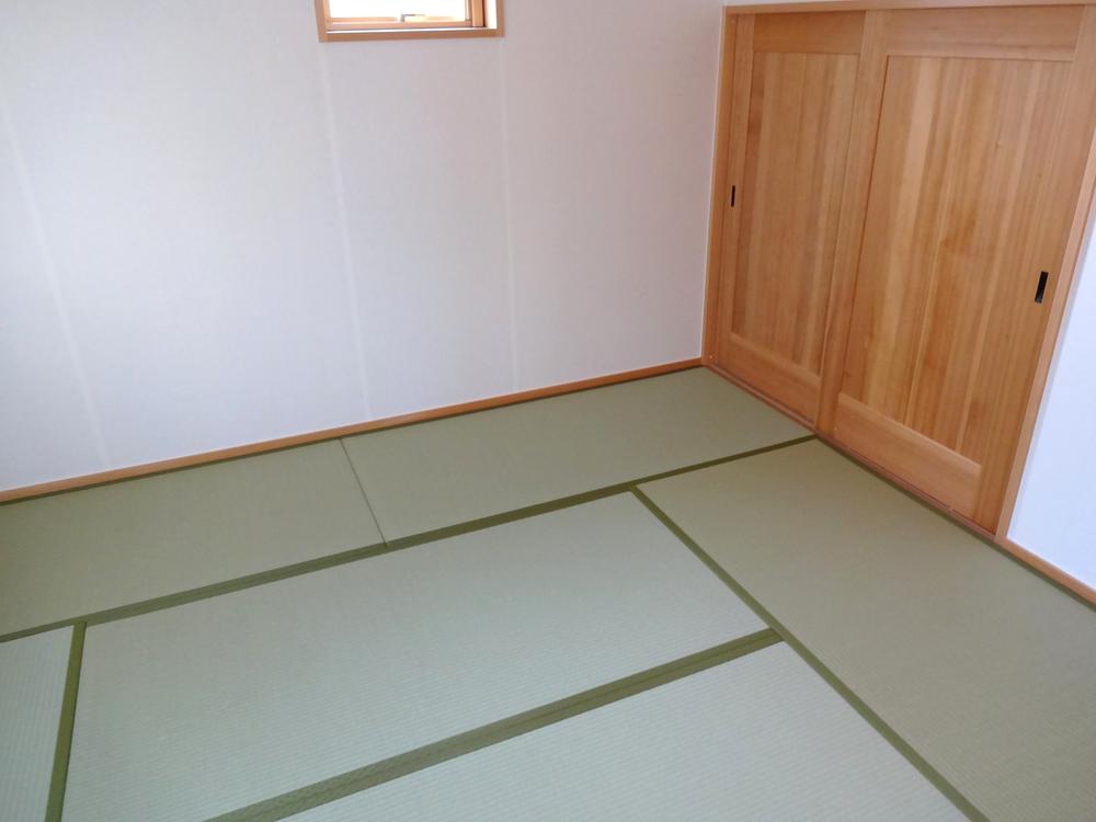 Non-living room. Indoor (11 May 2013) Shooting