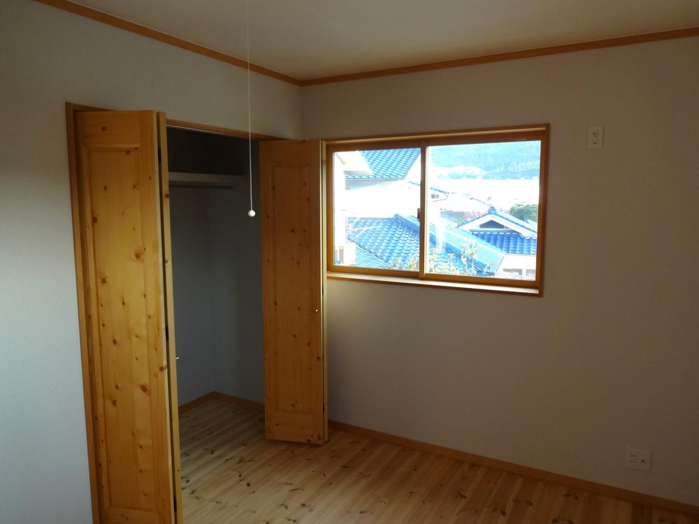 Non-living room. Indoor (11 May 2013) Shooting