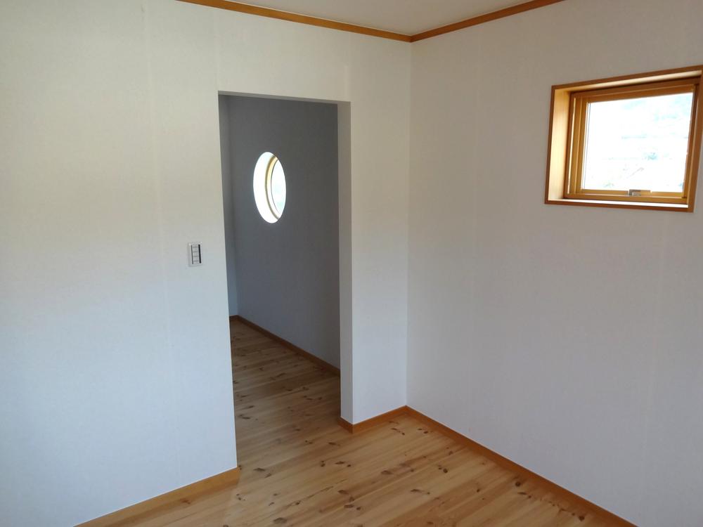 Non-living room. Indoor (11 May 2013) Shooting