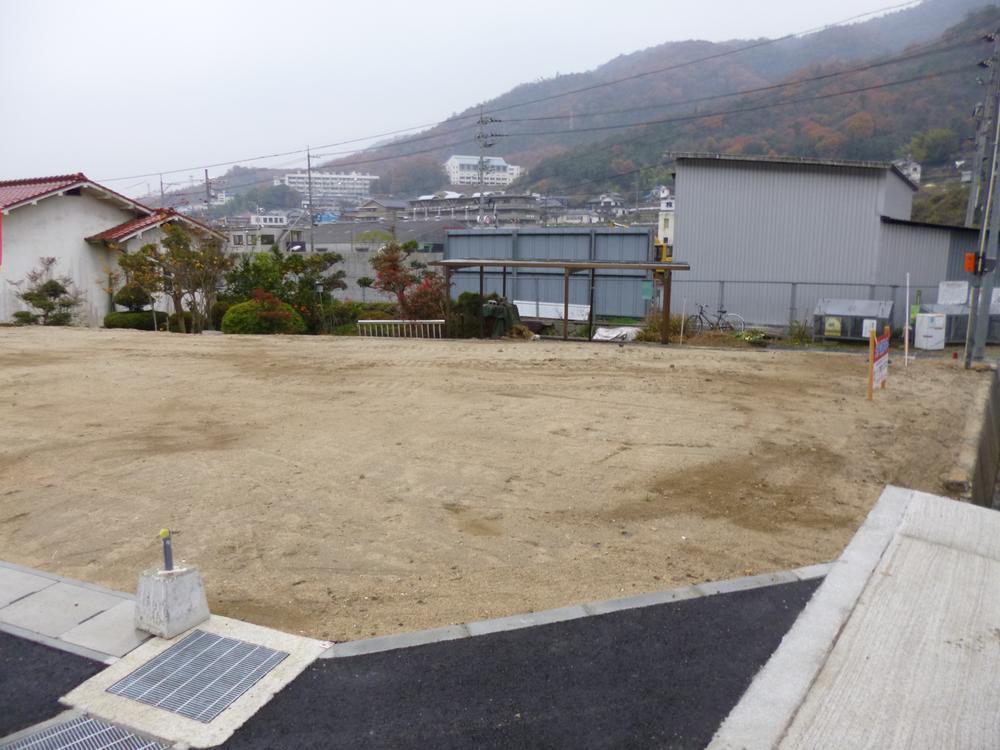 Local appearance photo. Local (12 May 2013) Shooting