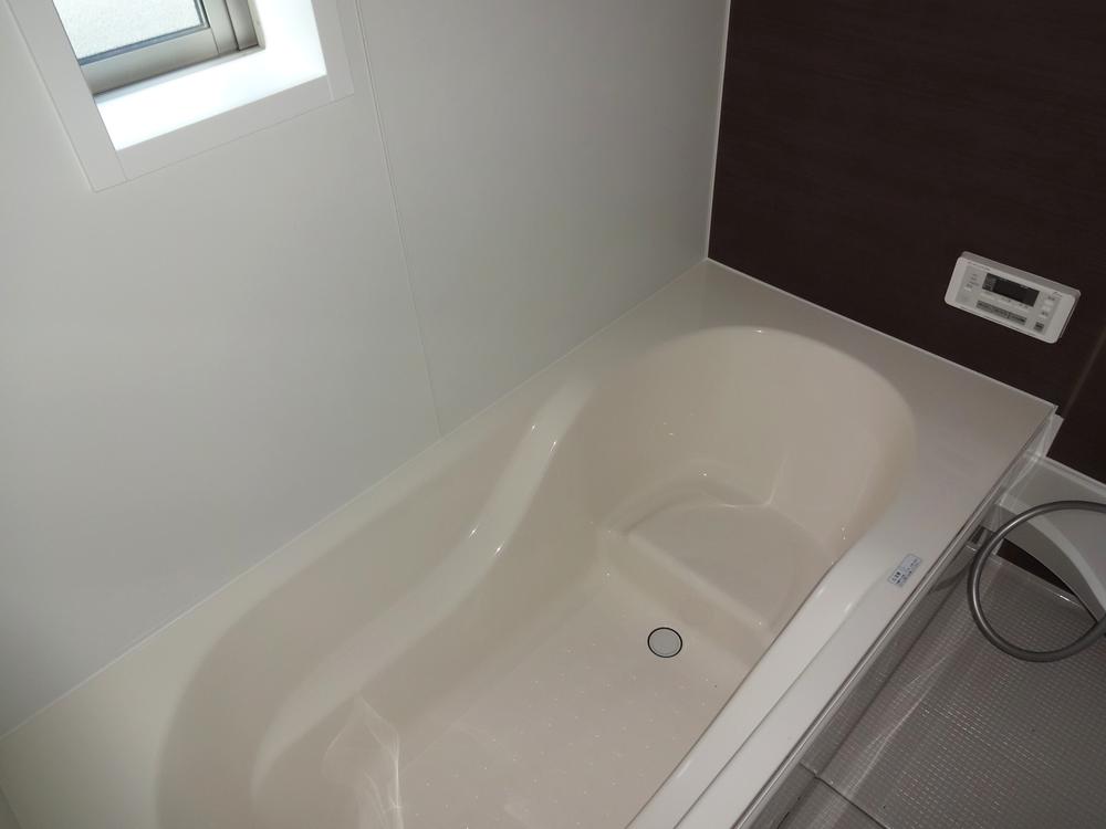 Bathroom. Indoor (11 May 2013) Shooting