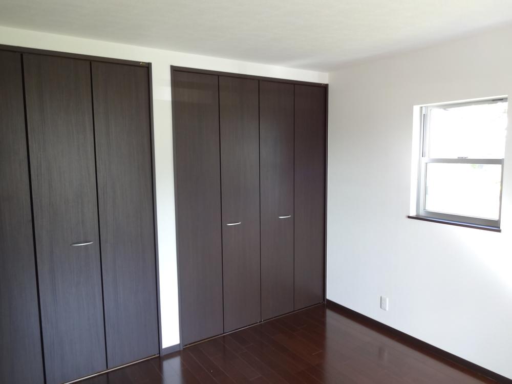 Non-living room. Indoor (10 May 2013) Shooting