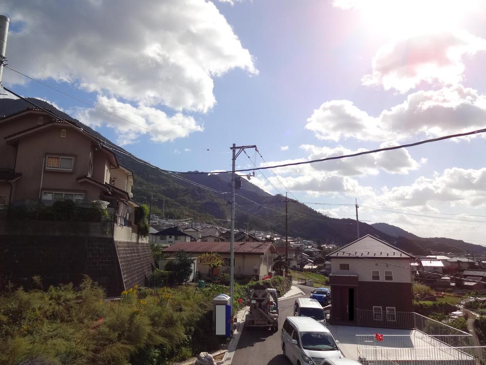 View photos from the dwelling unit. View from the site (October 2013) Shooting