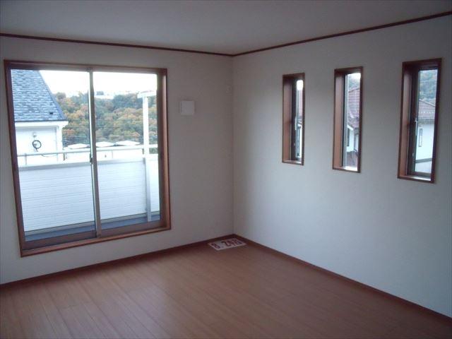 Non-living room. NO.2