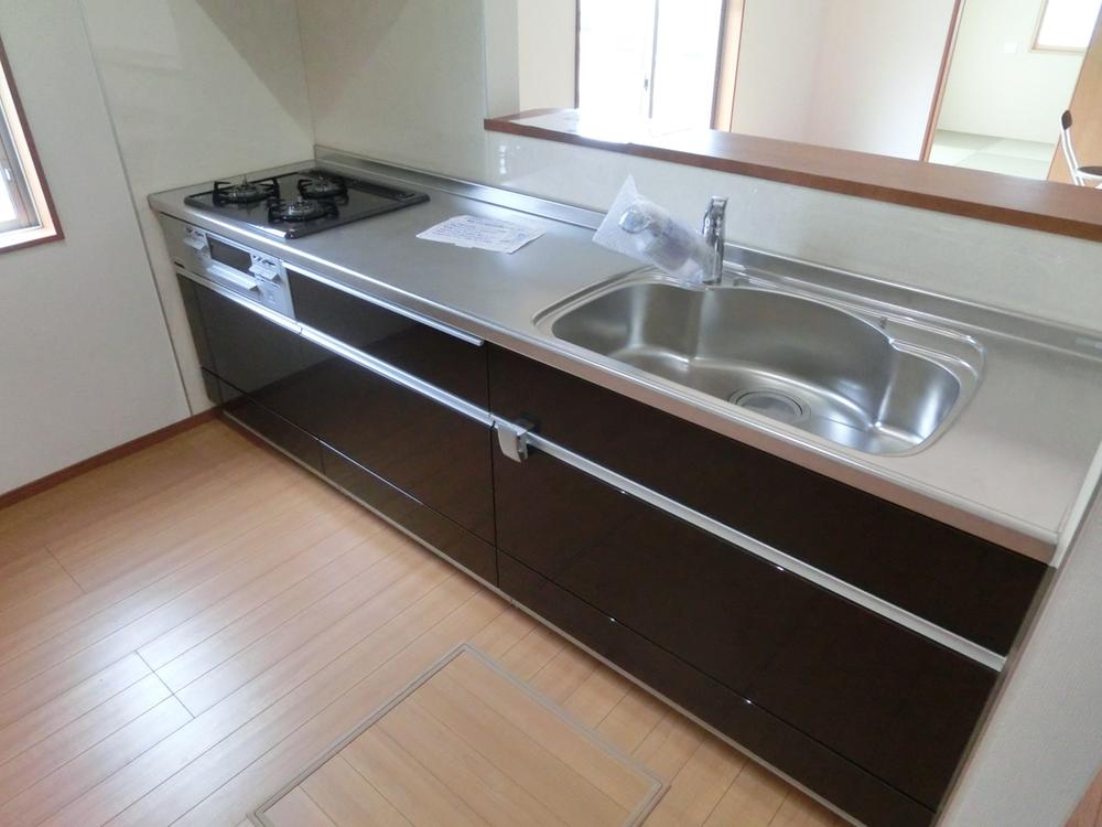 Kitchen. (September 2013) Shooting