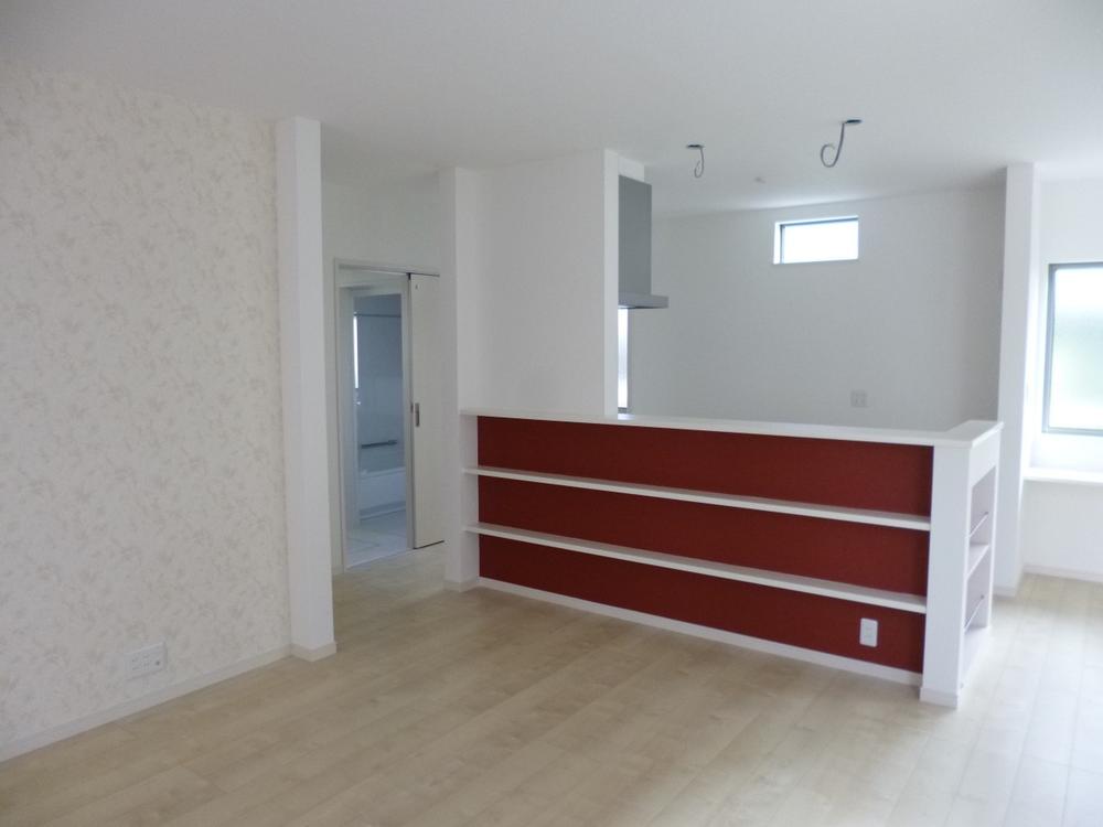 Living. (November 2013) Shooting