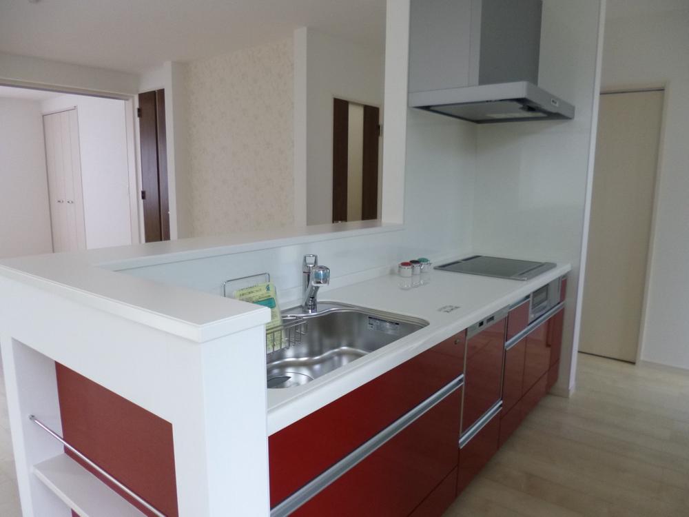 Kitchen. (November 2013) Shooting