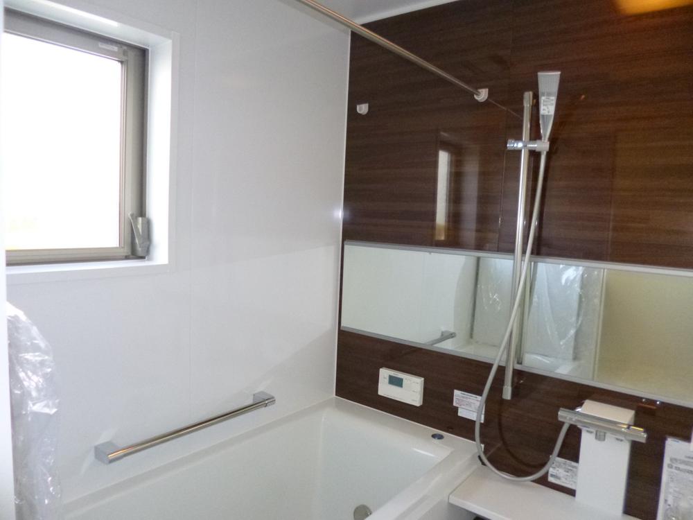 Bathroom. (November 2013) Shooting