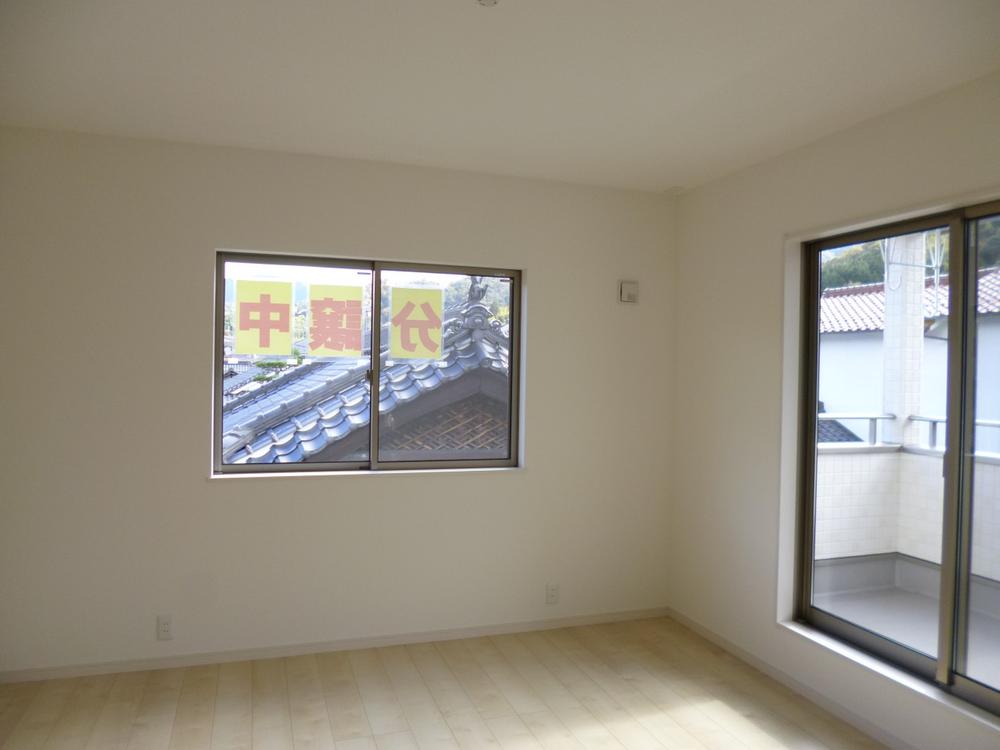 Non-living room. (November 2013) Shooting