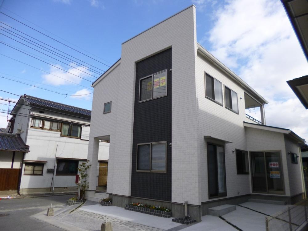 Local appearance photo. (November 2013) Shooting